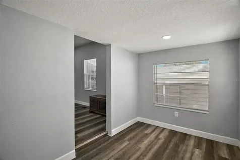 105 W Stevens Avenue Eustis FL 32726