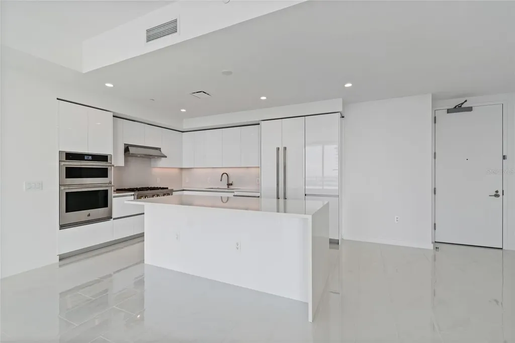 400 Central Avenue St Petersburg FL 33701