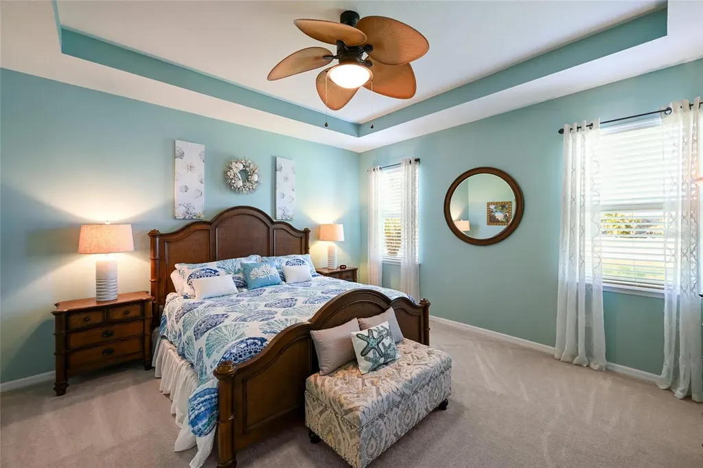 2937 Esmeralda Drive Sarasota FL 34243