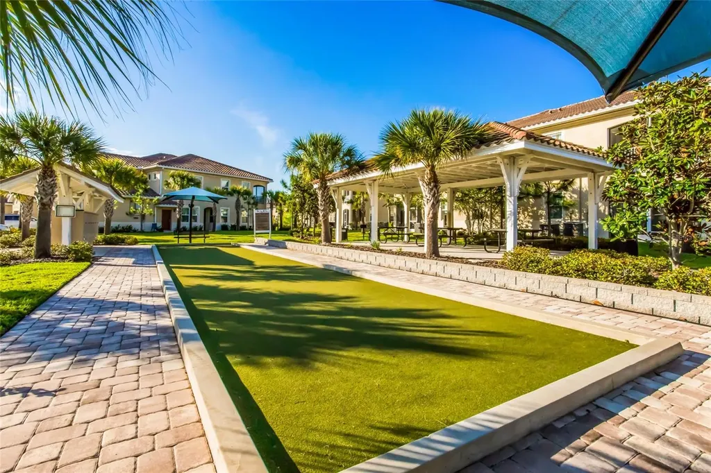 2937 Esmeralda Drive Sarasota FL 34243