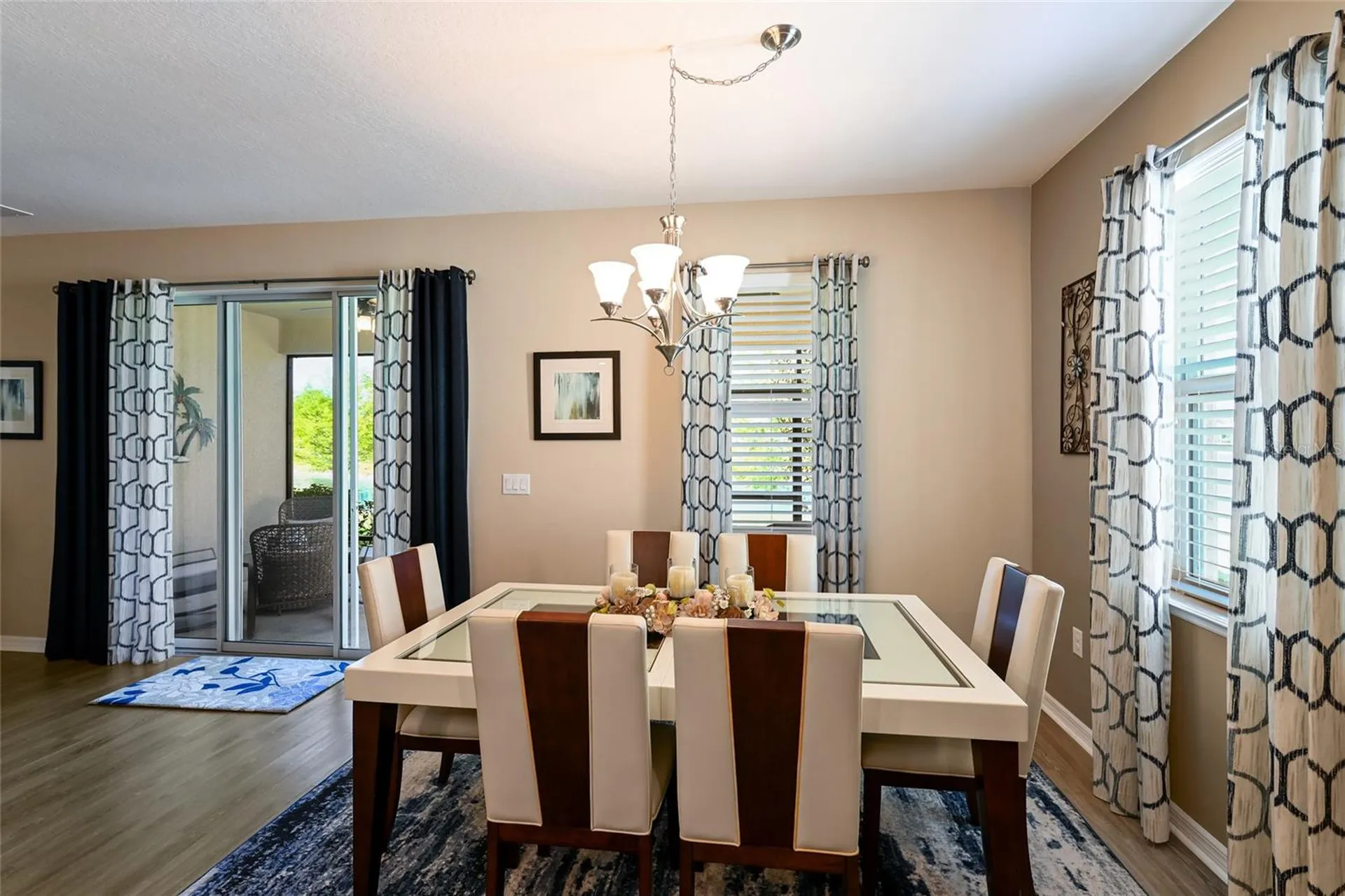 2937 Esmeralda Drive Sarasota FL 34243