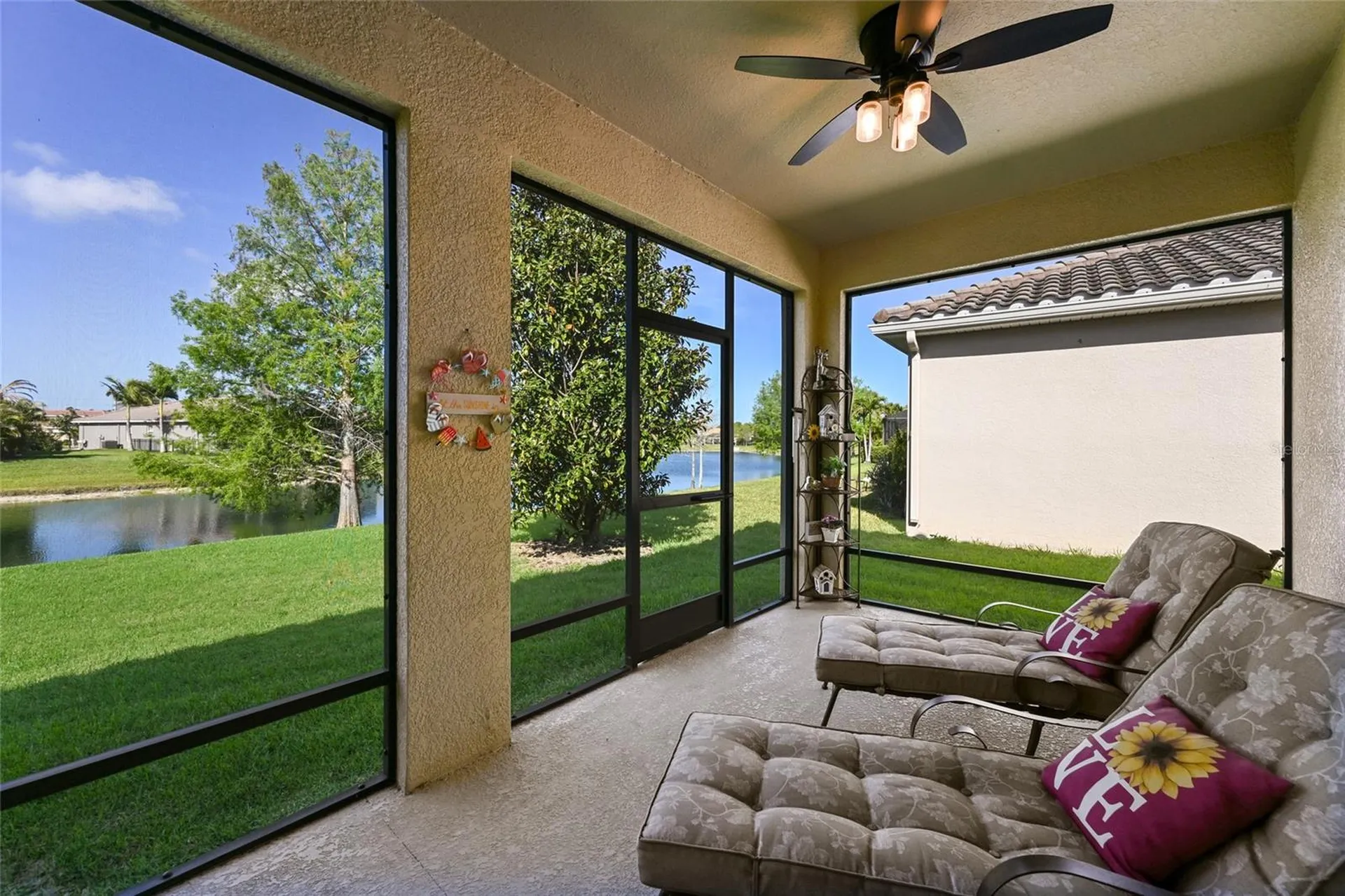 2937 Esmeralda Drive Sarasota FL 34243
