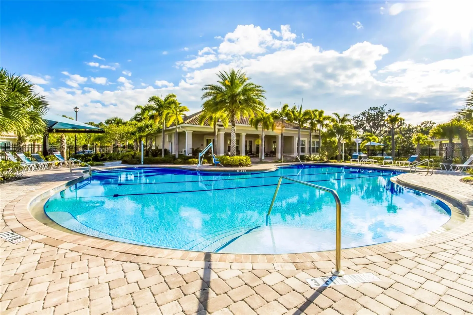 2937 Esmeralda Drive Sarasota FL 34243
