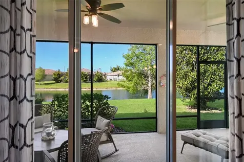 2937 Esmeralda Drive Sarasota FL 34243