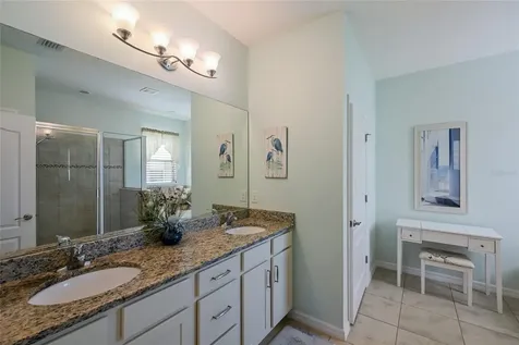2937 Esmeralda Drive Sarasota FL 34243