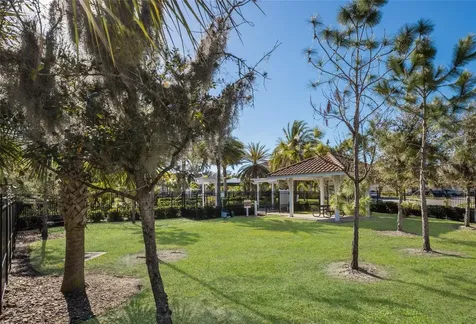 2937 Esmeralda Drive Sarasota FL 34243