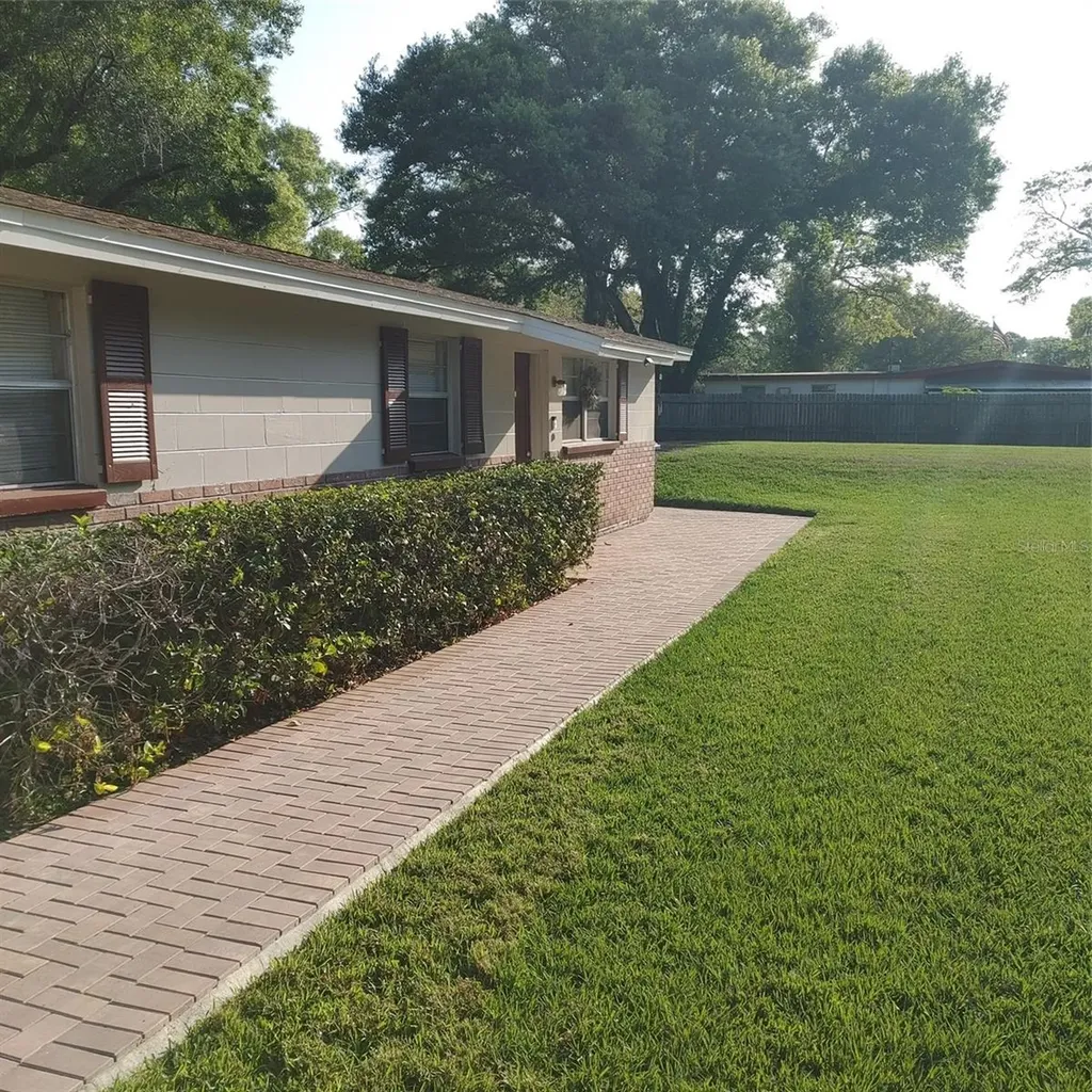 514 Winham Street Tampa FL 33619