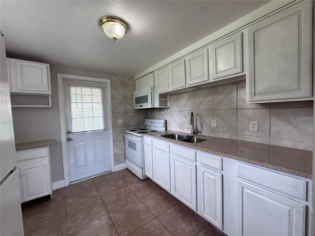 514 Winham Street Tampa FL 33619