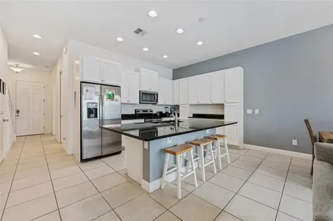 318 Captiva Drive Davenport FL 33896