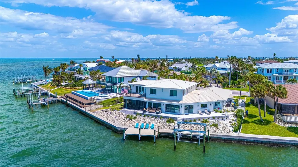 723 Key Royale Drive Holmes Beach FL 34217