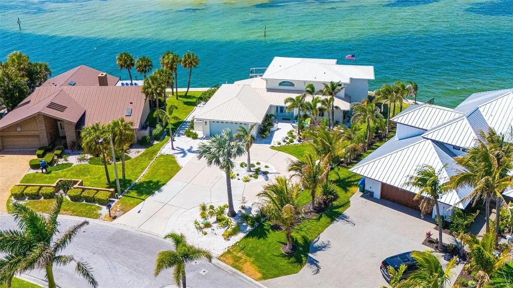 723 Key Royale Drive Holmes Beach FL 34217
