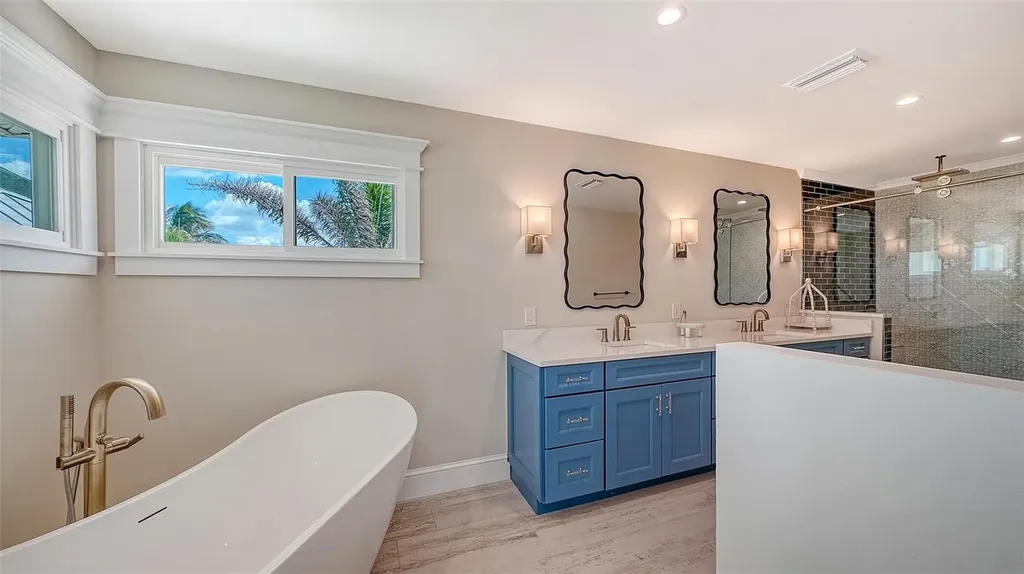 723 Key Royale Drive Holmes Beach FL 34217