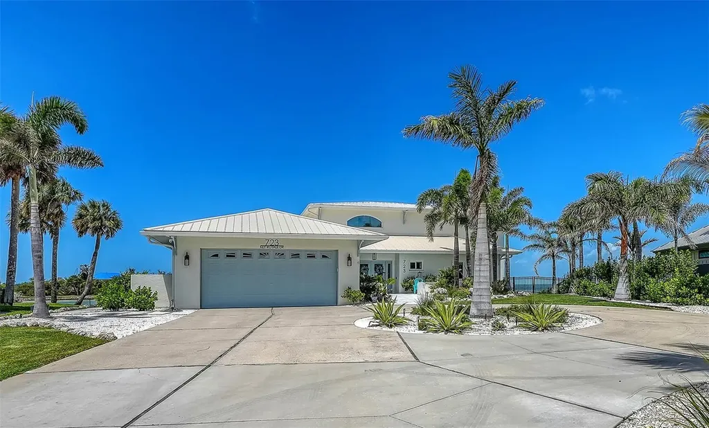 723 Key Royale Drive Holmes Beach FL 34217