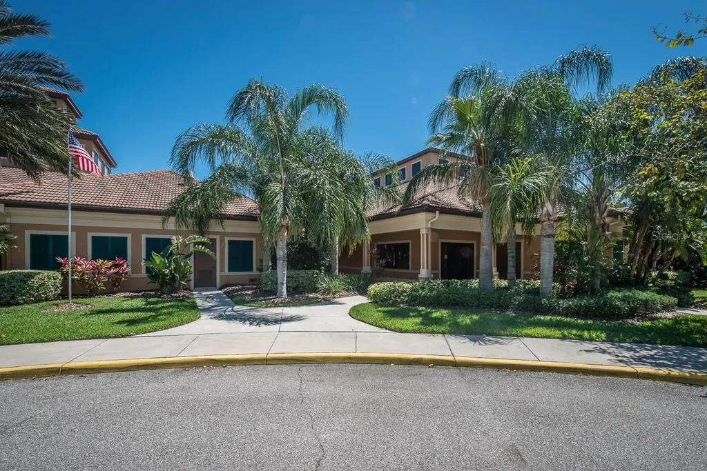 352 Laurel Falls Drive Apollo Beach FL 33572
