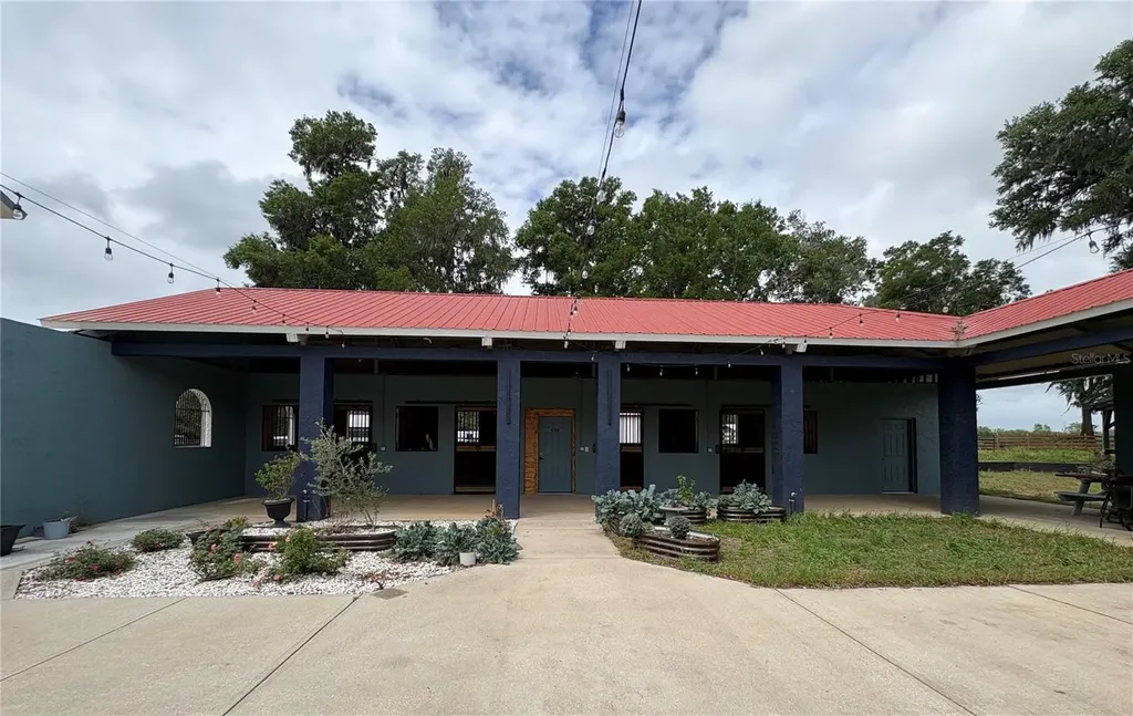 1575 NE 100th Street Anthony FL 32617