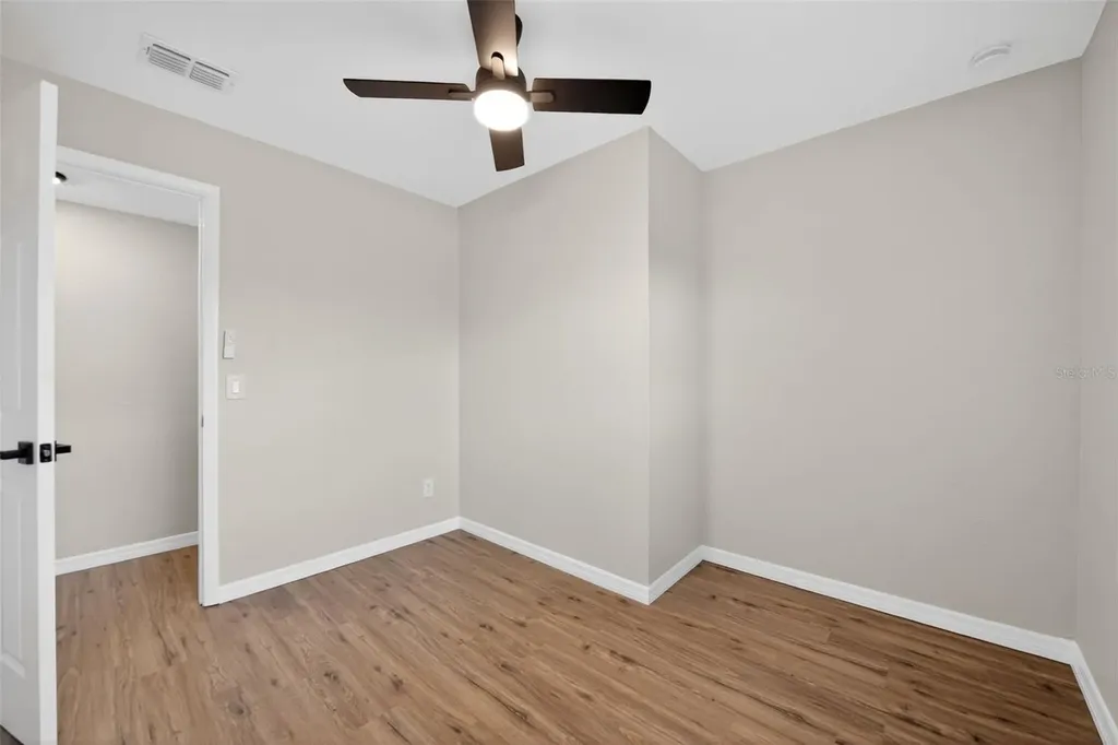 3601 E Esther Street S Orlando FL 32812
