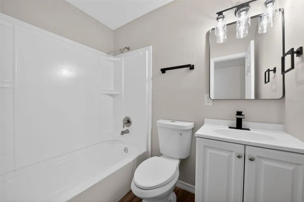 3601 E Esther Street S Orlando FL 32812