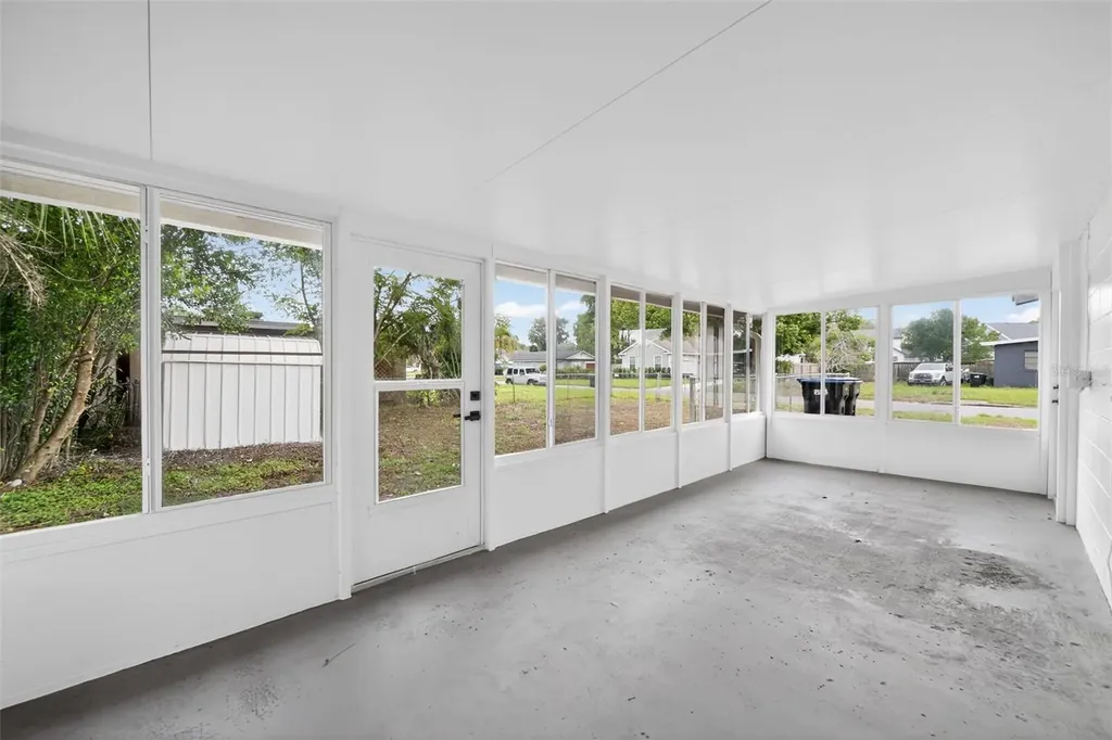 3601 E Esther Street S Orlando FL 32812