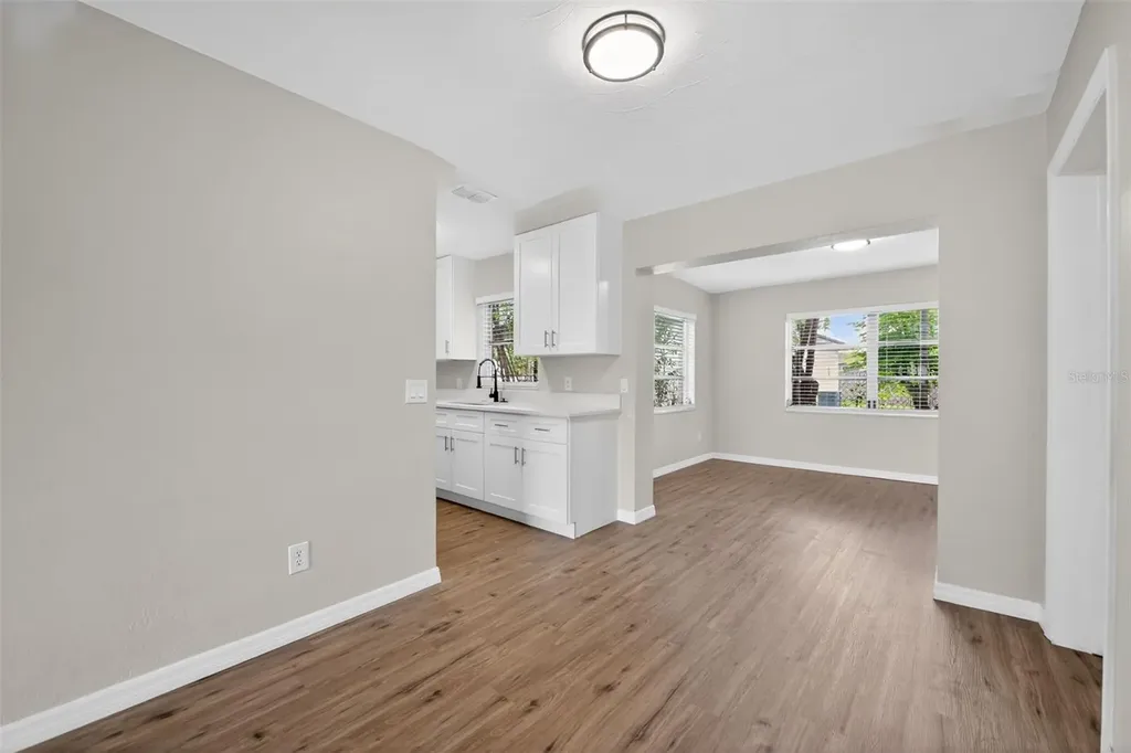 3601 E Esther Street S Orlando FL 32812