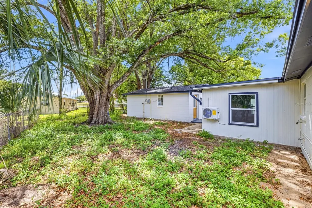 39252 Heights Avenue Zephyrhills FL 33542