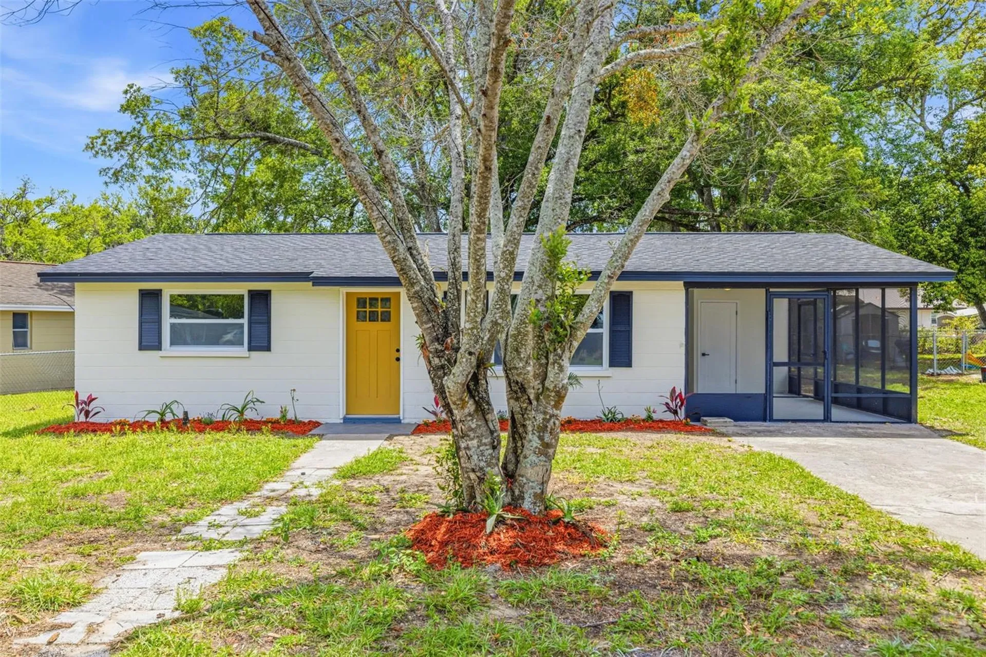 39252 Heights Avenue Zephyrhills FL 33542