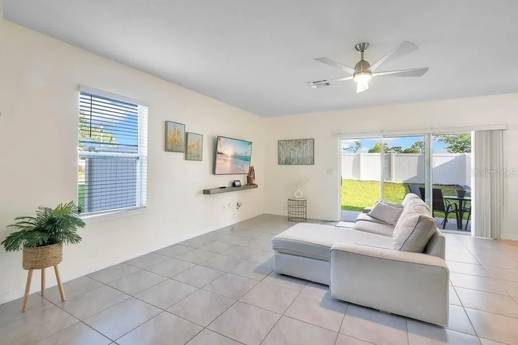 9043 Carlotta Way Kissimmee FL 34747