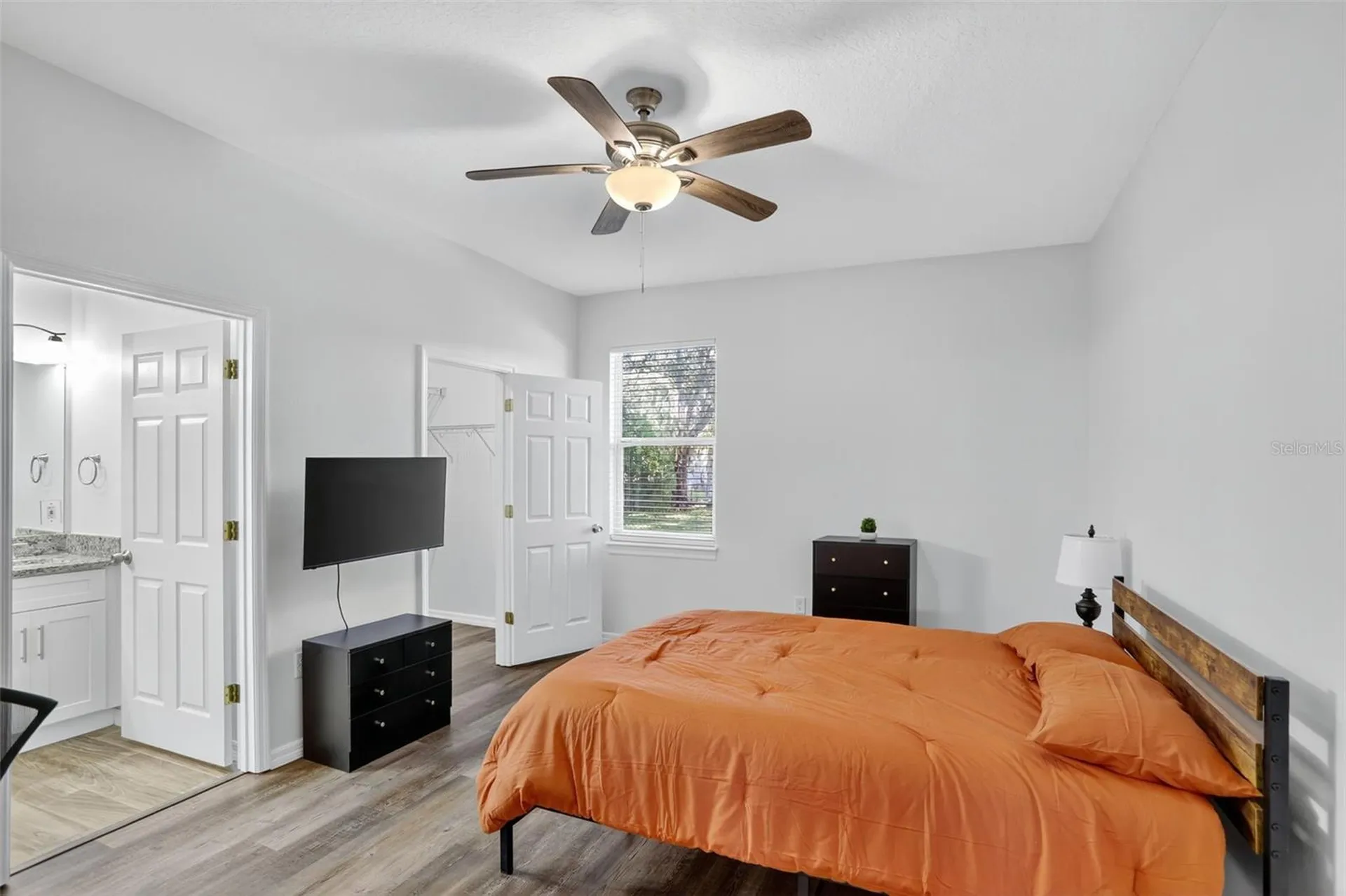 246 Pineview Drive Oviedo FL 32765