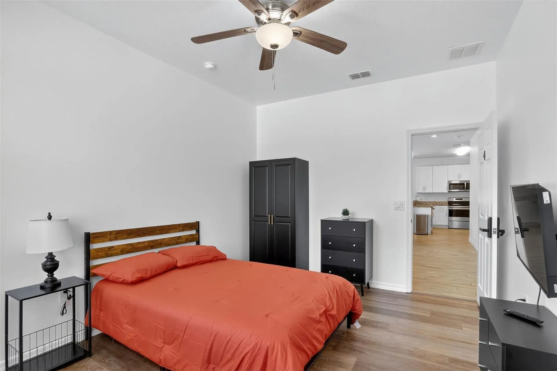 246 Pineview Drive Oviedo FL 32765