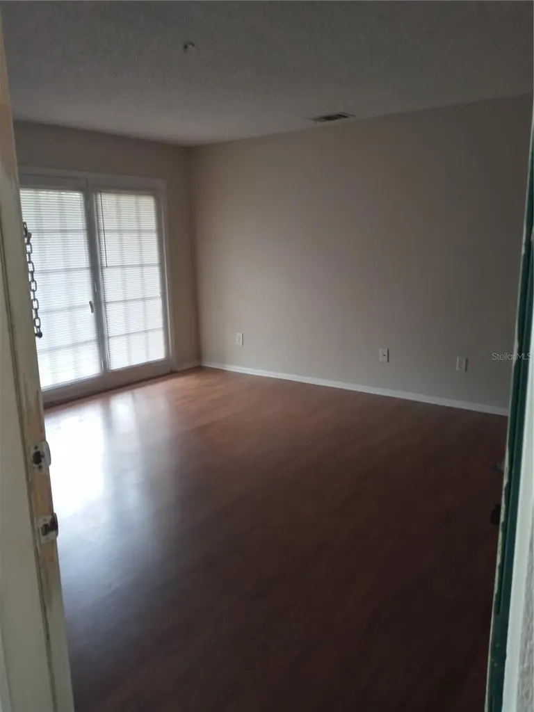 216 Afton Square Altamonte Springs FL 32714