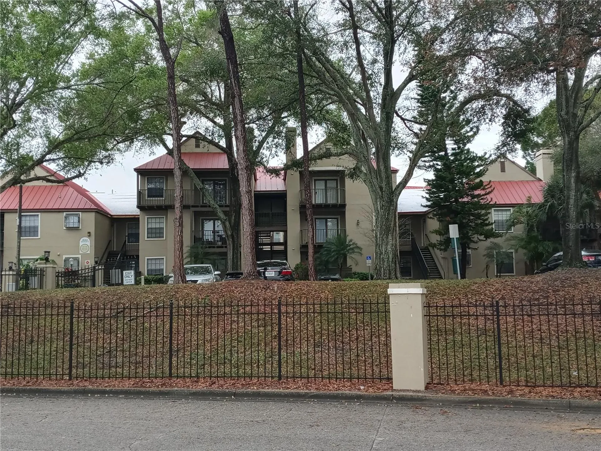 216 Afton Square Altamonte Springs FL 32714
