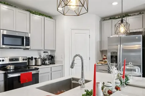 356 Loch Court Davenport FL 33837