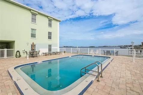 464 N Paula Drive Dunedin FL 34698