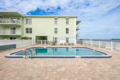 464 N Paula Drive Dunedin FL 34698