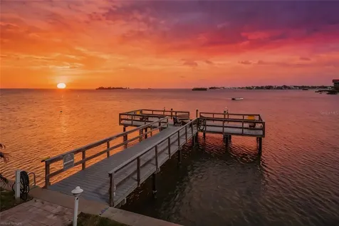 464 N Paula Drive Dunedin FL 34698