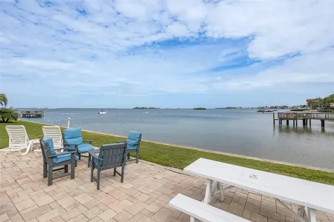 464 N Paula Drive Dunedin FL 34698