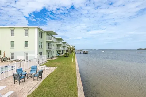 464 N Paula Drive Dunedin FL 34698