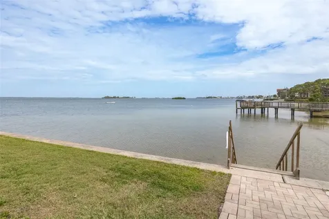 464 N Paula Drive Dunedin FL 34698