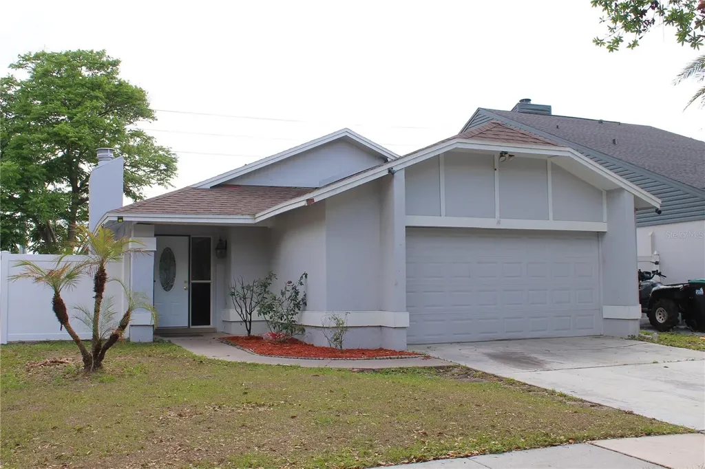 425 Blue Jacket Lane Orlando FL 32825