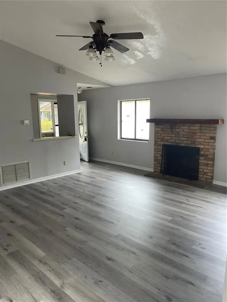 425 Blue Jacket Lane Orlando FL 32825