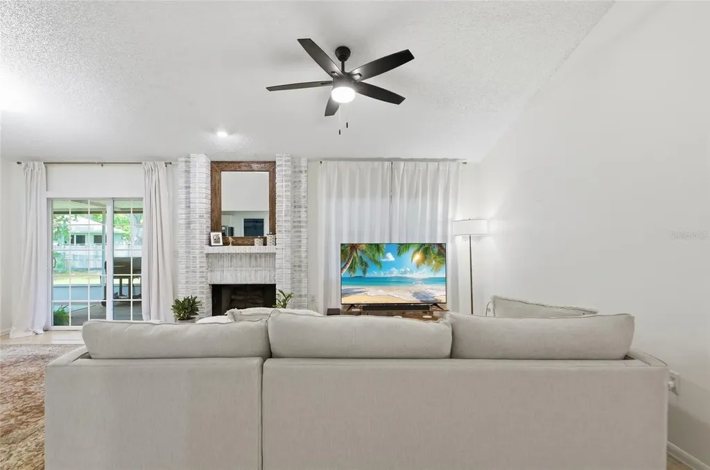328 Bayside Avenue Winter Garden FL 34787