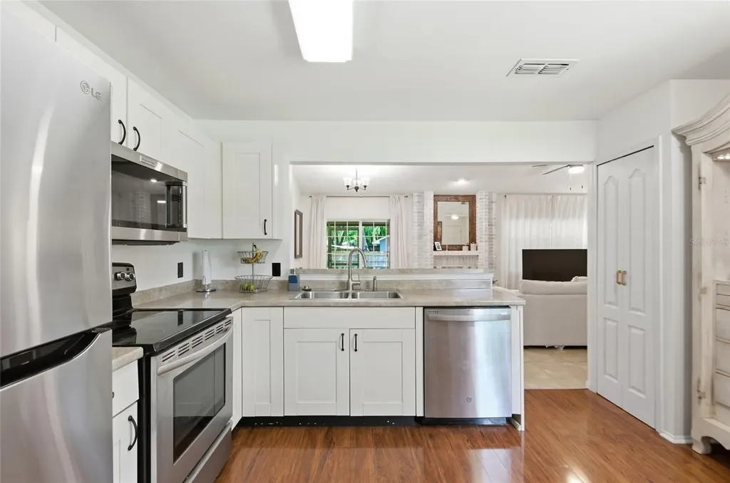 328 Bayside Avenue Winter Garden FL 34787
