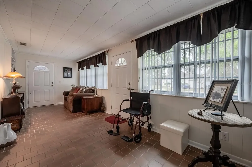 315 W Oak Drive Lakeland FL 33803