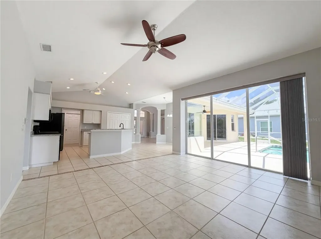 12567 SW Pembroke Circle N Lake Suzy FL 34269