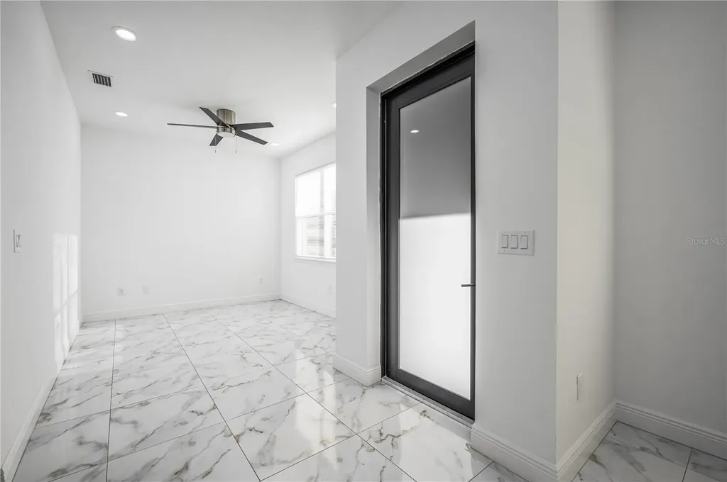 3724 N Whittier Street Tampa FL 33619