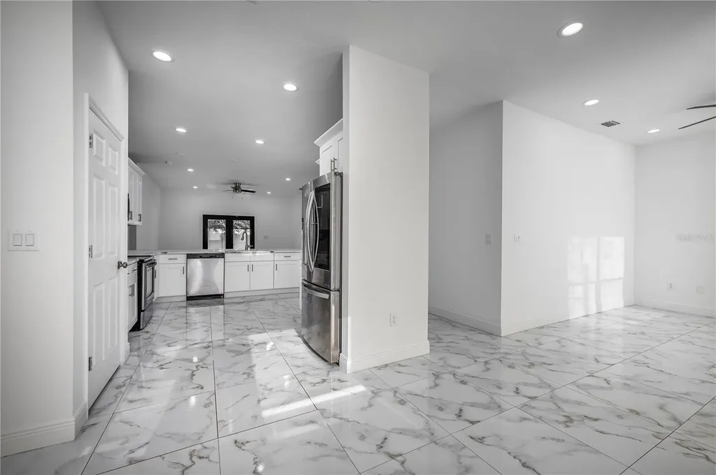3724 N Whittier Street Tampa FL 33619