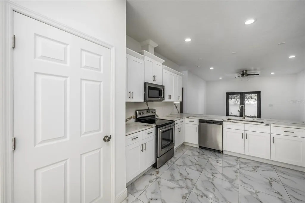 3724 N Whittier Street Tampa FL 33619