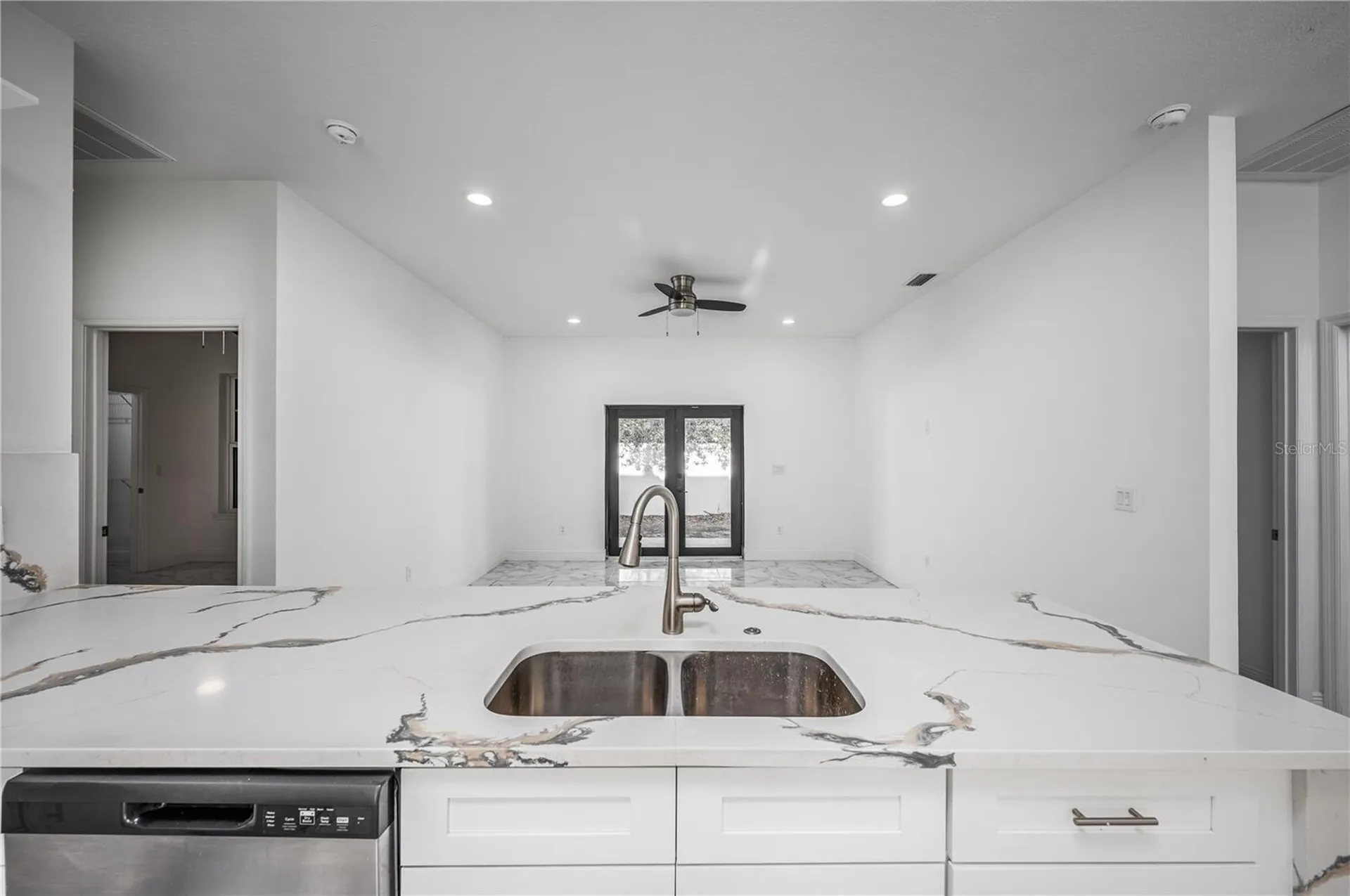 3724 N Whittier Street Tampa FL 33619