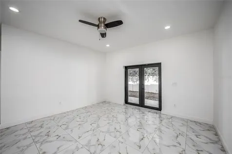 3724 N Whittier Street Tampa FL 33619