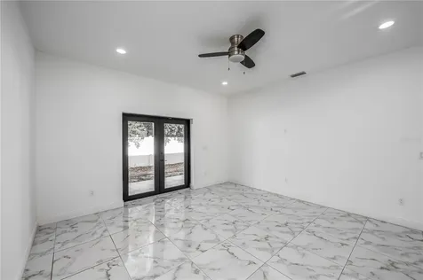 3724 N Whittier Street Tampa FL 33619
