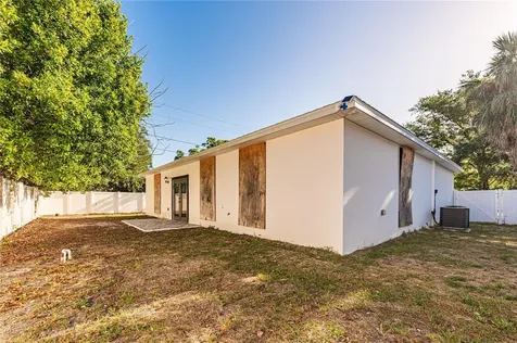 3724 N Whittier Street Tampa FL 33619